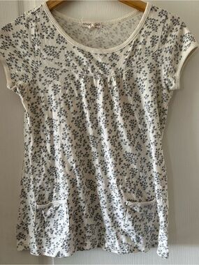 Aeropostale gray leaves tee